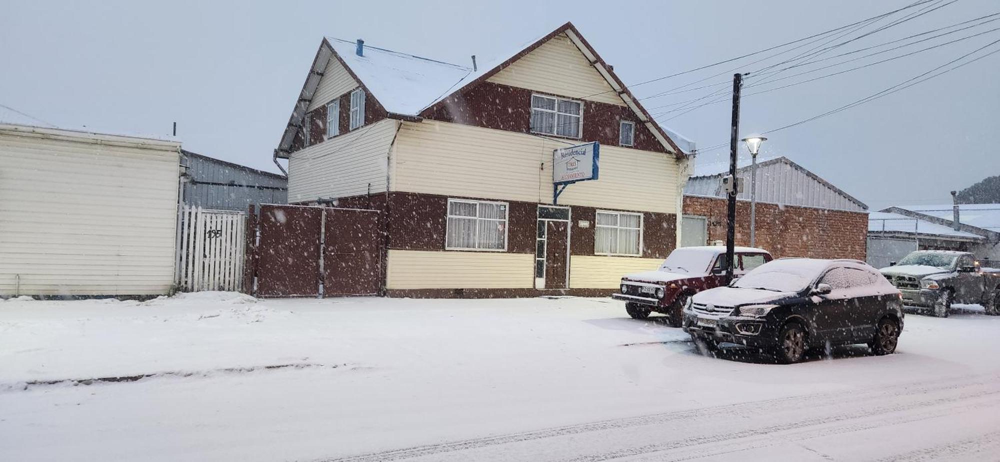 Residencial Tres Hermanos Punta Arenas Ngoại thất bức ảnh